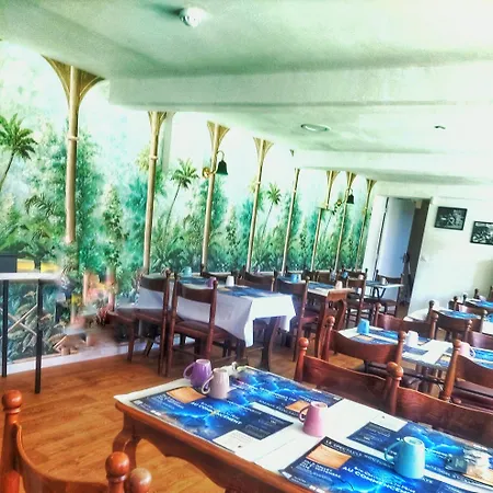 Отель La Baie Royale